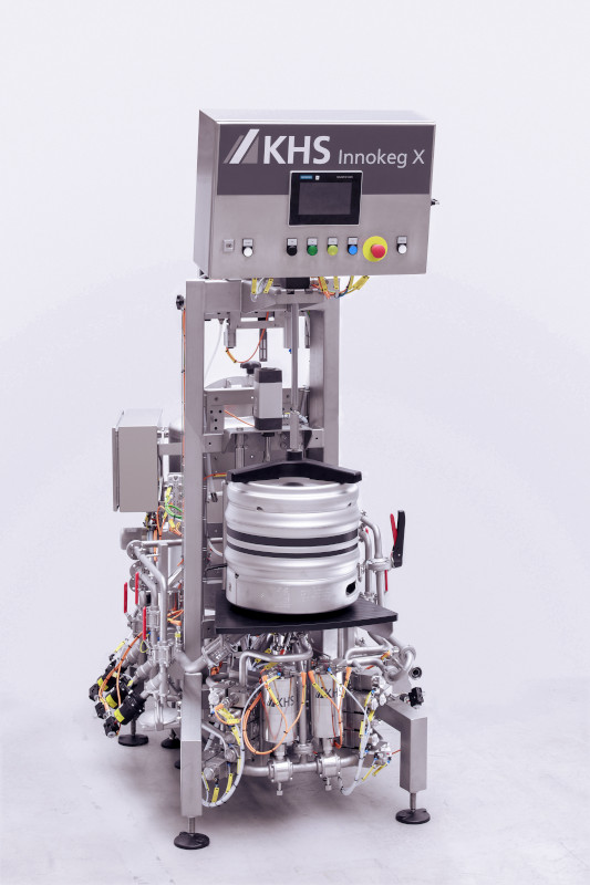 KHS Innokeg X module washes and racks kegs in just one step