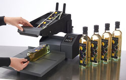 Flat-surface label applicator introduced