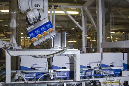 Automated packing line meets criteria for shelf-ready applications