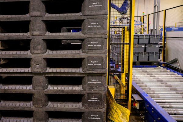 Take ownership of your own closed loop of plastic pallets