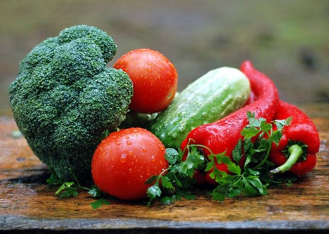 100 businesses pledge to increase vegetable consumption across the UK